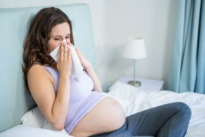 Чем лечить кашель во время беременности
